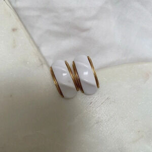 Vintage - Gold Ceramic Clip on  Earrings